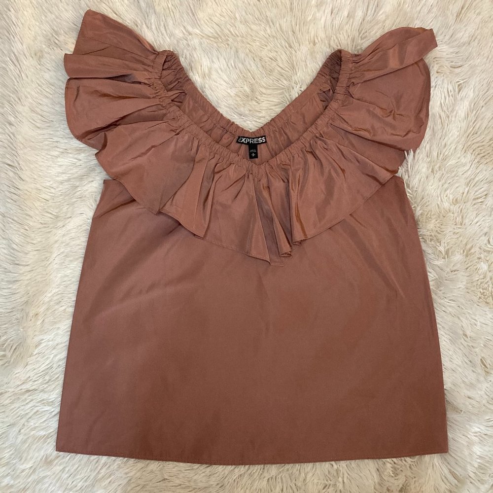 Ruffle Top